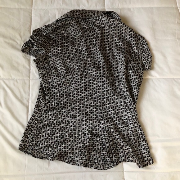 Bebe silk blouse - Picture 4 of 4